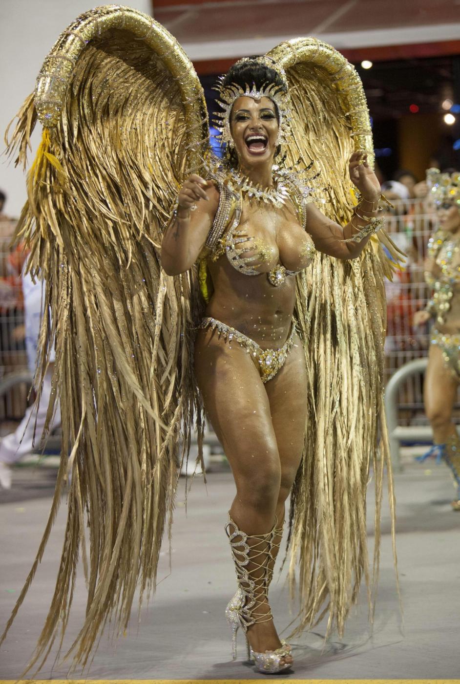 Сочный Секс Бразильянок На Карнавале