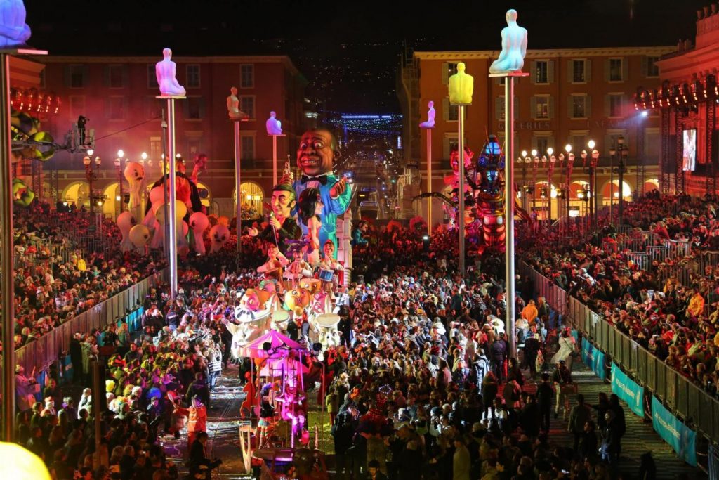 Francia la parata di Carnevale a Nizza [FOTO]