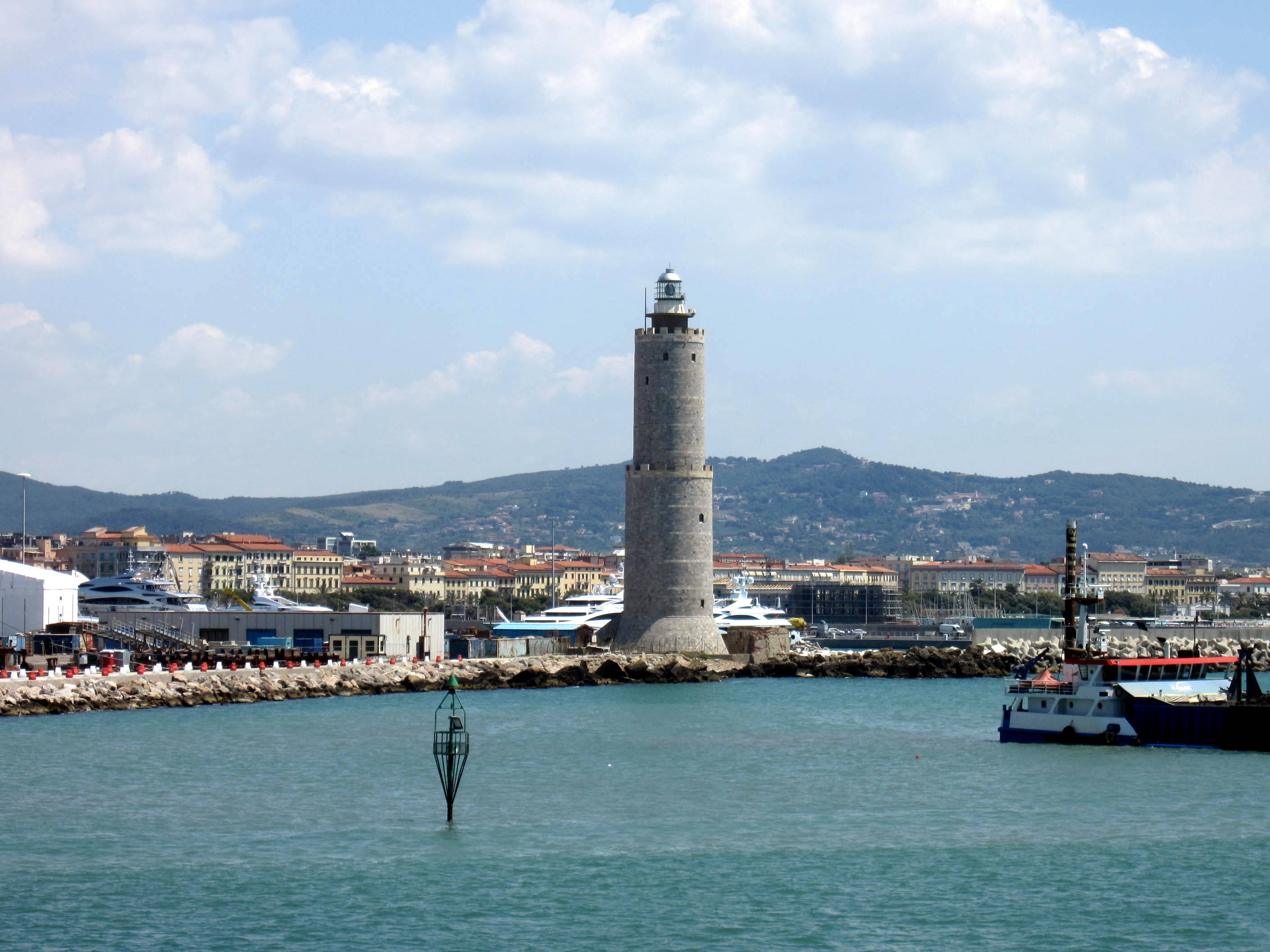 Alla scoperta di Livorno, la città portuale del ponce e della