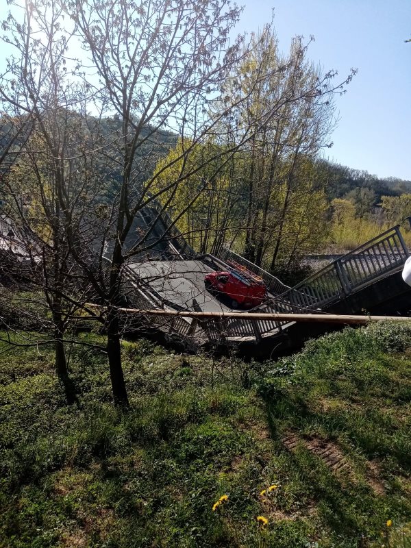 Crolla Ponte In Toscana Il Viadotto Sul Fiume Magra Non Esiste Pi