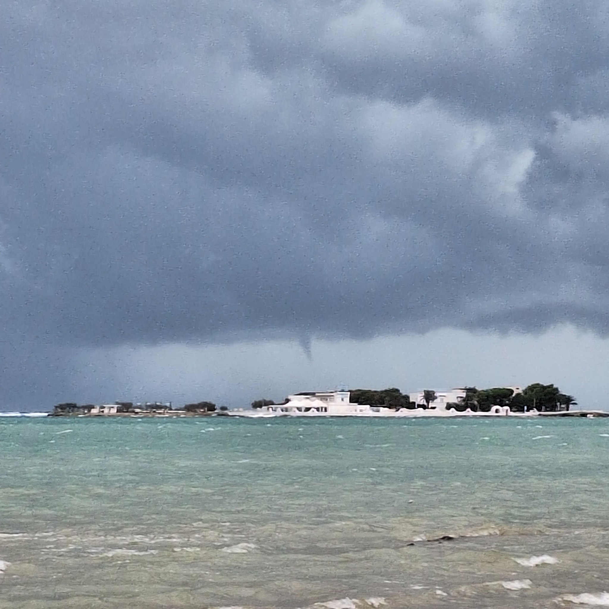 Maltempo Forti Temporali Nel Salento Tornado A Manduria VIDEO