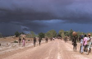 Il Monsone di Guinea raggiunge il Burkina Faso, nuvole cariche di pioggia si addensano da SO