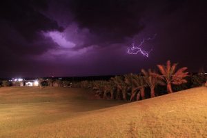 Temporale notturno sul deserto Saudita, nei pressi di Ryadh