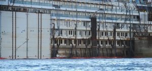 scritta costa concordia