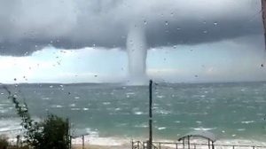 vd-waterspout-408x264