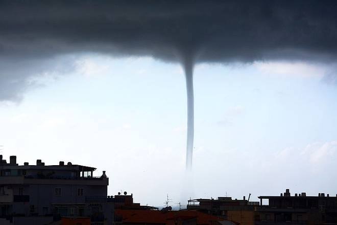 Maltempo, Sull'Italia è Già Arrivato L'autunno: Trombe D'aria E ...