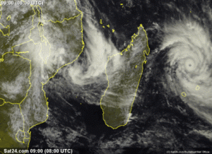 CICLONE TROPICAL BANSI  VISIVEL 12_01_2015   11H