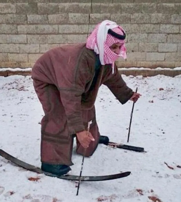 La neve in Arabia Saudita FOTO dal deserto imbiancato