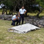 Ritrovati rottami “misteriosi” nell’oceano Indiano, sono i resti dell’MH370 di Malaysia Airlines? Le FOTO