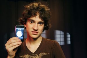 automobile senza pilota George Hotz guida senza conducente