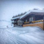 Cervinia sommersa di neve: spettacolo straordinario nel cuore delle Alpi [FOTO]