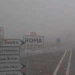 Roma avvolta da una fitta coltre di nebbia [FOTO]