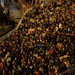 Capodanno Cinese e gelo: 100.000 passeggeri bloccati in stazione a Guangzhou [FOTO]