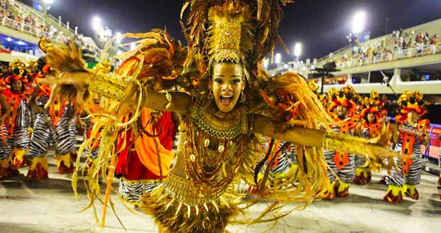 Il Carnevale di Rio de Janeiro, uno dei più travolgenti al mondo