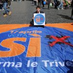 Flashmob per il “sì” al referendum sulle trivelle del 17 aprile [FOTO]