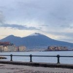 Il Vesuvio si mette il cappello bianco: è tornata la neve [FOTO]