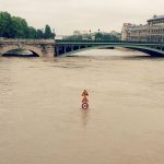 Alluvione Parigi, ecco cosa significa la Senna in piena verso i 6 metri: a rischio Louvre e Cattedrale di Notre-Dame