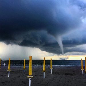 tornado sottomarina (3)