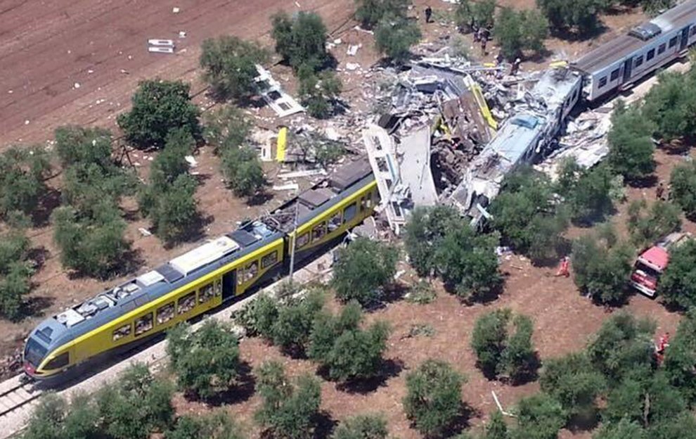 incidente treni puglia