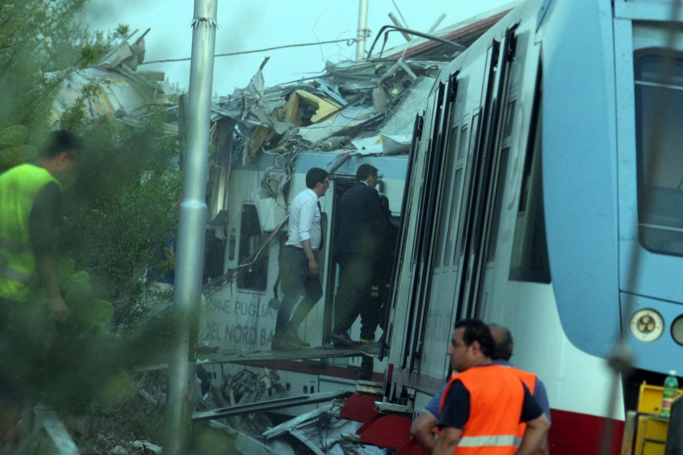 scontro treni Puglia