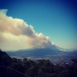 Incendio Vesuvio, il vulcano continua a bruciare da 48 ore: nuovo fronte, cresce la paura [GALLERY]