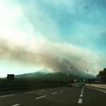 Incendio Vesuvio, il vulcano continua a bruciare da 48 ore: nuovo fronte, cresce la paura [GALLERY]