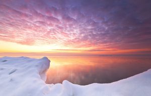 Nature___Sundown_Pink_sunset_in_Antarctica_093883_