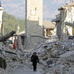 Terremoto, un anno dopo: notte di ricordo e dolore nei paesi del Centro Italia [GALLERY]