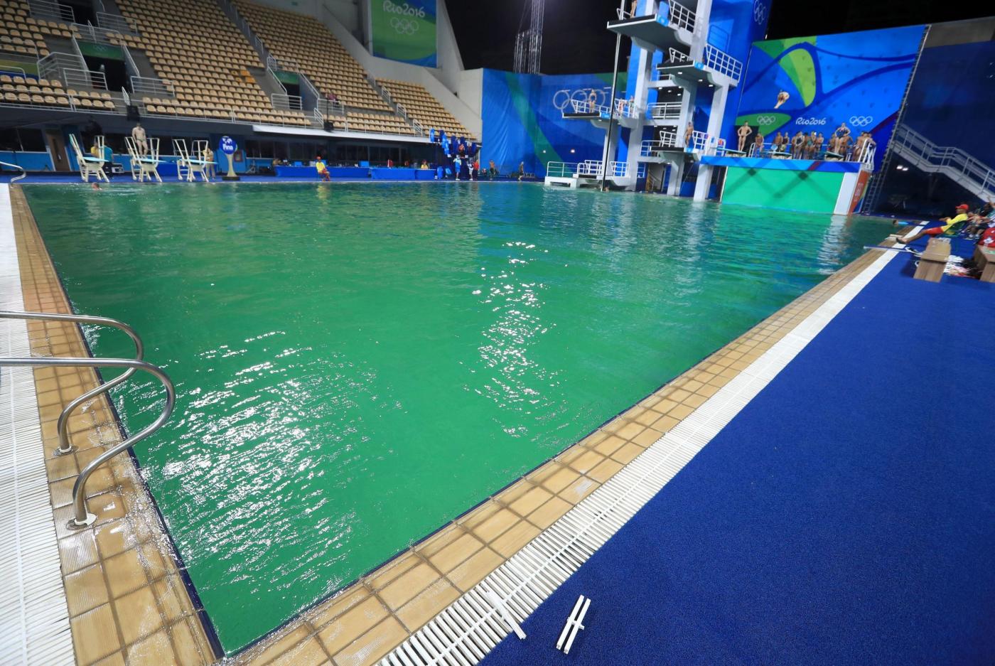 Olimpiadi Rio piscina verde