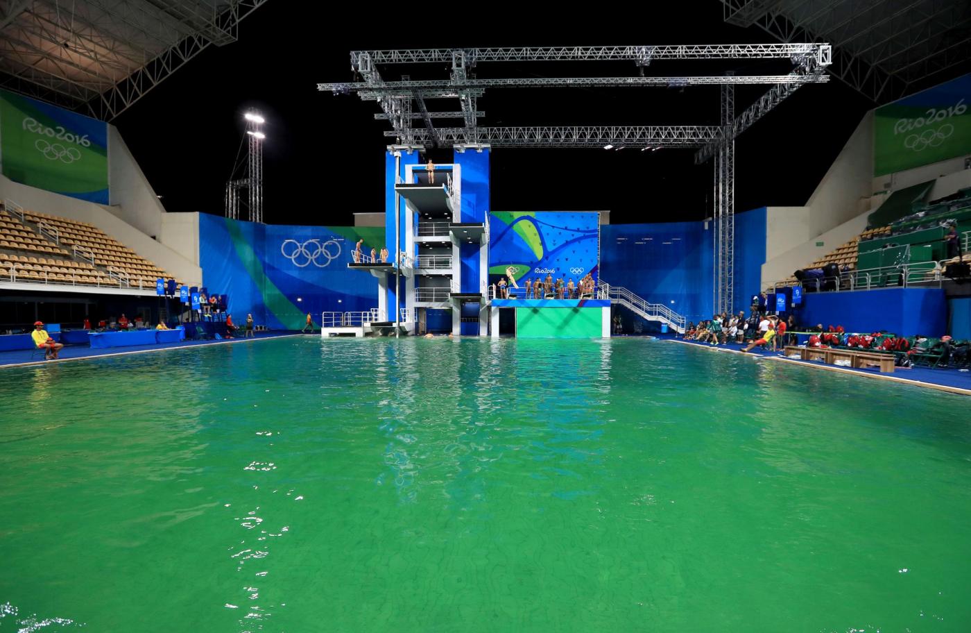 Olimpiadi Rio piscina verde