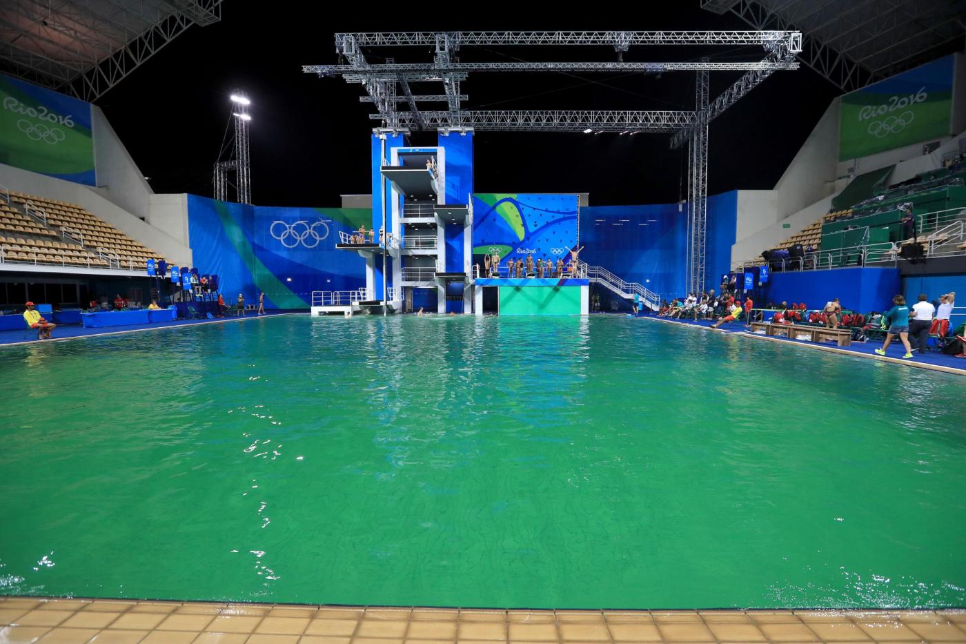 Olimpiadi Rio piscina verde