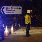 Londra, misterioso allarme chimico all’aeroporto della City: almeno 26 intossicati, scalo evacuato [FOTO]