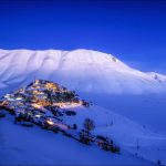 Castelluccio di Norcia diventa un paese fantasma, è la notte della tristezza: nulla sarà più come prima [GALLERY]