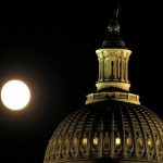 La Superluna splende sulle capitali del mondo [GALLERY]