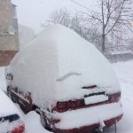 Maltempo, violento ciclone di neve si abbatte sull’Ucraina: blizzard pazzeschi, sommersa la città di Ternopil [FOTO e VIDEO LIVE]