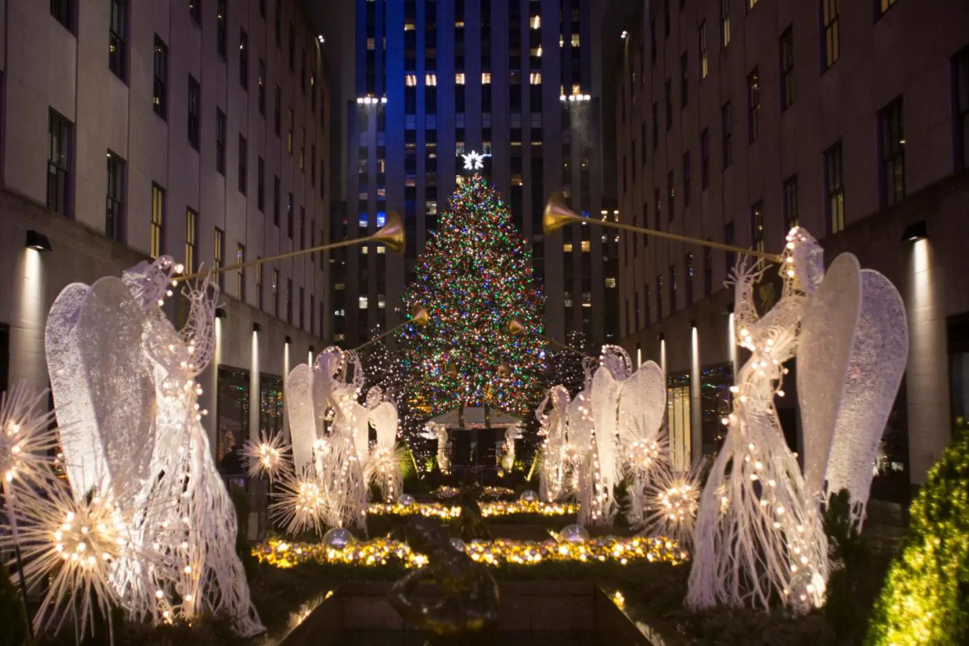 New York, l'accensione dell'albero di Natale a Times Square [GALLERY]