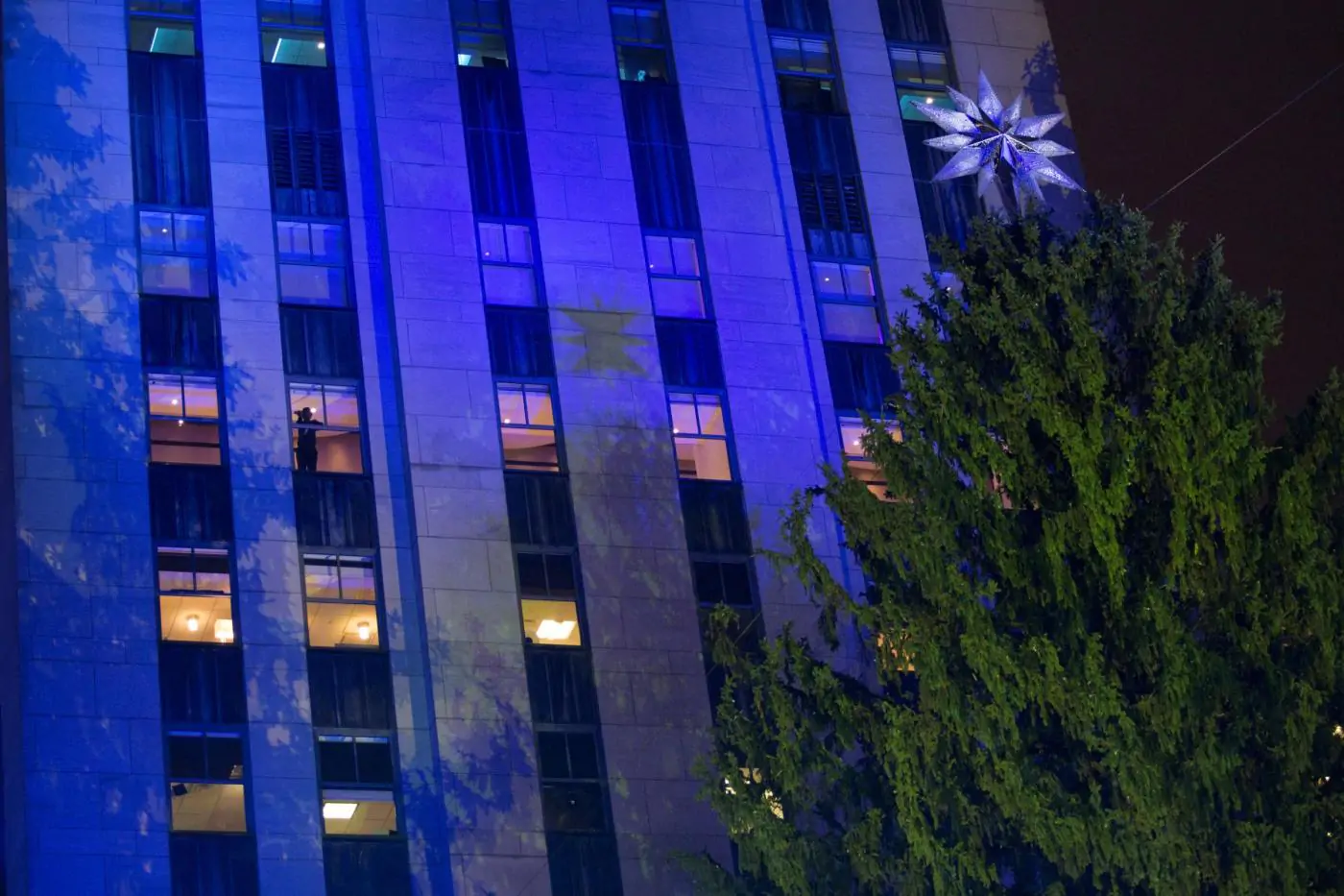 New York, l'accensione dell'albero di Natale a Times Square [GALLERY]