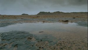 865027724-puddle-libya-sahara-das-versunkene-paradies-rain