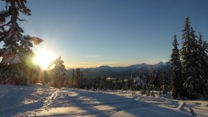 Snow_Mountains_Trees_Sunset_uhd