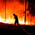 Incendio Portogallo, il bilancio aggiornato: 57 morti, molti carbonizzati in auto mentre fuggivano [FOTO e DETTAGLI]