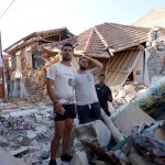 Terremoto Grecia, Lesbo in ginocchio: Vrisa rasa al suolo, tsunami di 2 metri a Plomari [FOTO]