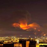 Incendio Vesuvio, il drammatico scenario del vulcano dopo una notte di fuoco: è un inferno [FOTO]