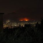 Incendio Vesuvio, il drammatico scenario del vulcano dopo una notte di fuoco: è un inferno [FOTO]