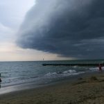 Maltempo, violenti temporali al Nord: temperature in picchiata, danni per le bombe d’acqua [FOTO]