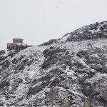 Forte maltempo al Nord, temporali e temperature in picchiata: bufera di neve sul passo dello Stelvio [GALLERY]