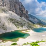 Non è stato il terremoto a prosciugare il Lago di Pilato: ecco la causa delle scomparsa dei famosi ‘occhiali’ [GALLERY]