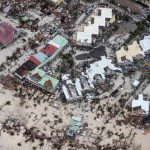 Irma, un “uragano nucleare” devasta i Caraibi: 11 morti accertati, “ma saranno molti di più”. Prime notizie apocalittiche da Barbuda, milioni in fuga dalla Florida