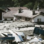 Maltempo, nuova devastante frana su Bondo al confine tra Italia e Svizzera: gli ultimi aggiornamenti [FOTO]