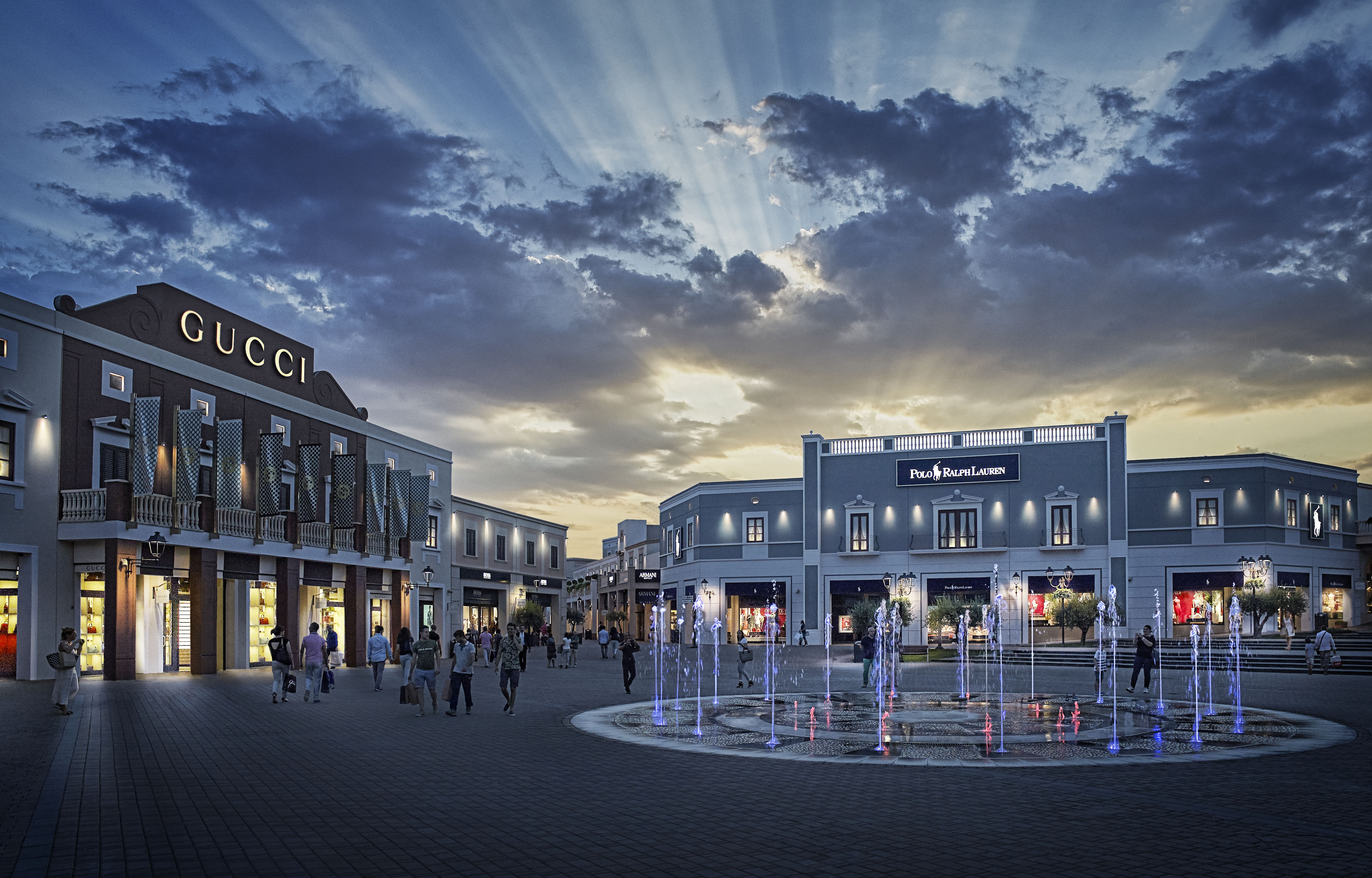 Аутлет что это значит простым. ТЦ Outlet Village. Аутлет Сицилия. Аутлет белая дача. Аутлет Котельники.