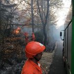 Caldo e siccità, Piemonte devastato dagli incendi: situazione drammatica, un morto e centinaia di evacuati. “Stato di calamità” [FOTO LIVE]